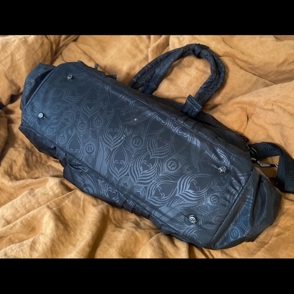 Lululemon Yoga Duffle Bag - Picture 3 of 11